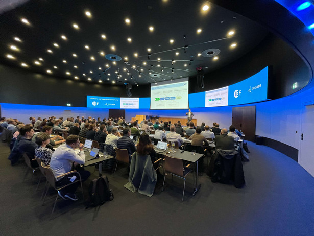 Aufnahme des Plenums auf der Konferenz zur Maschinenverordnung in Zürich